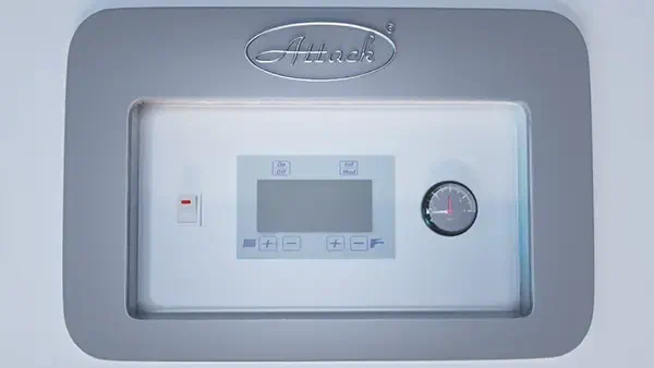 Electronic control panel on the ATTACK COMBI EZ version
