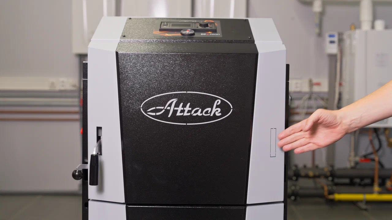 Door-opening options for the ATTACK DPX 15 boiler