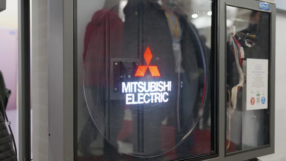 Mitsubishi compressor in the ATTACK Inverter R32 heat pump